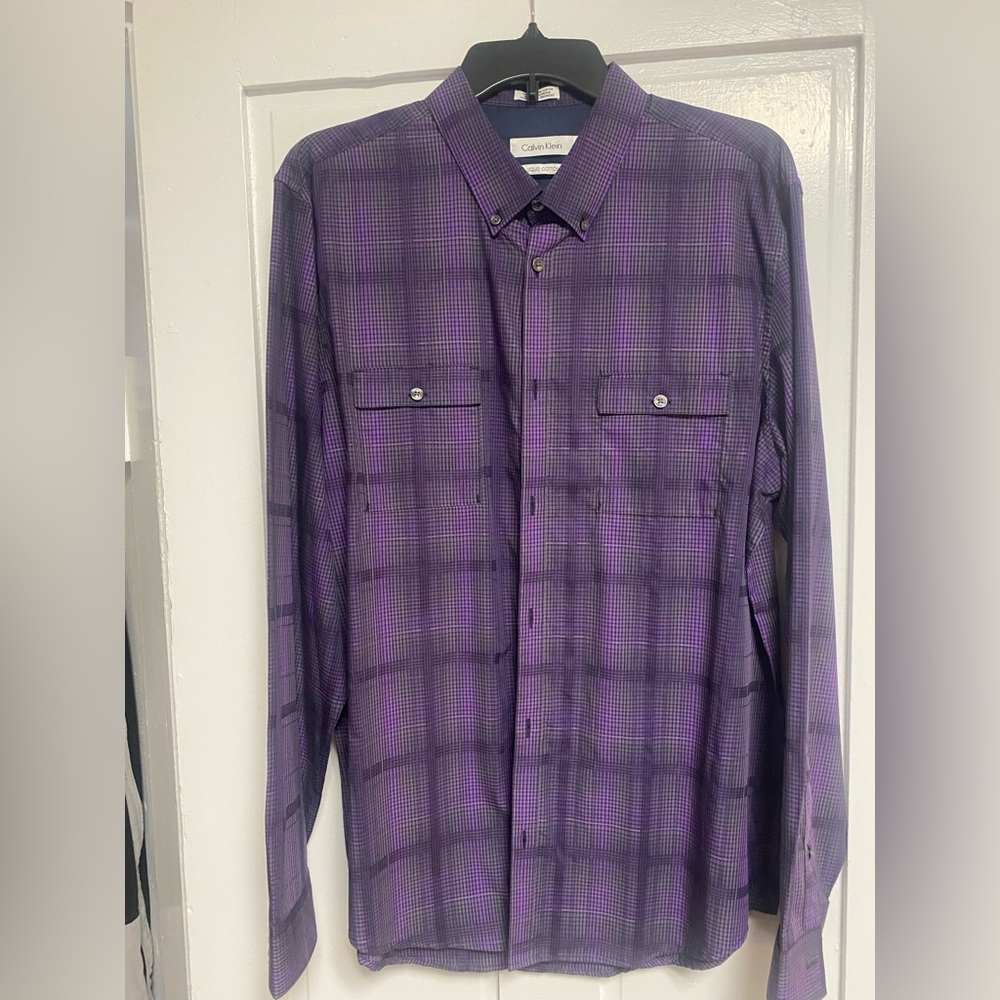 Purple plaid long sleeve size L